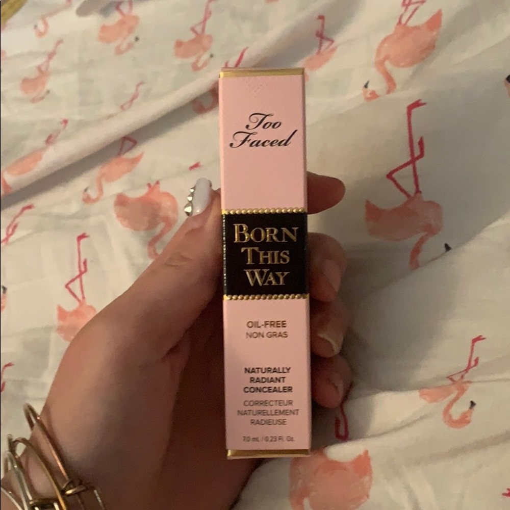 Too Faced Born this way concealer (very deep)